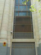 Reja y puerta banco de España